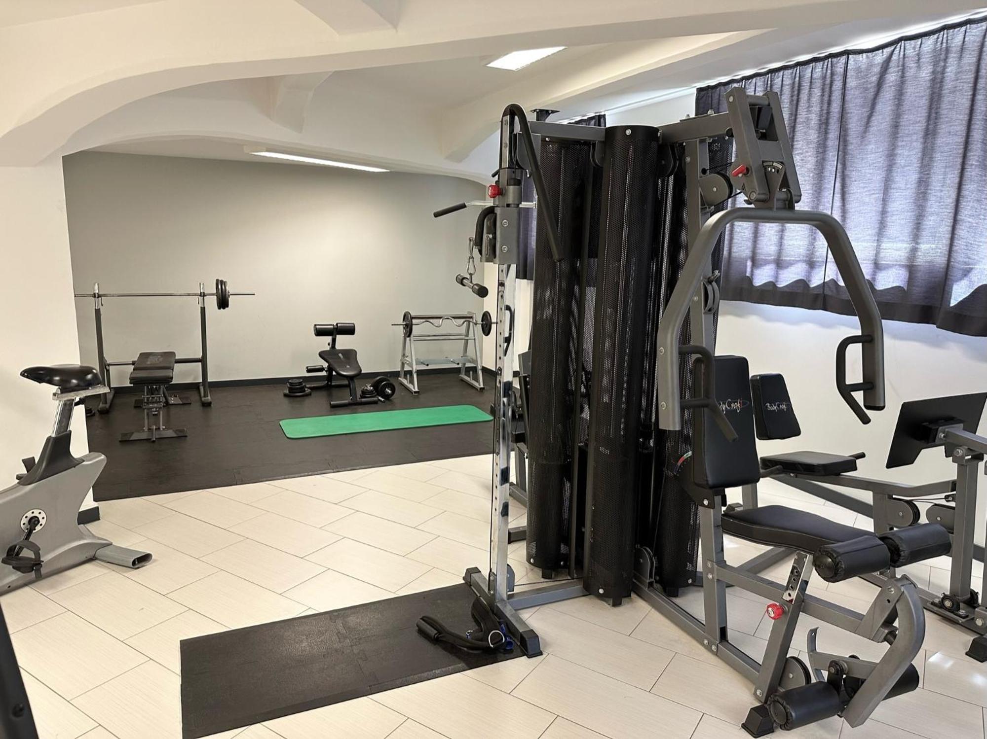 Meos 3 -Zentrum-Hofblick-Gym-Netflix Leipzig Bagian luar foto