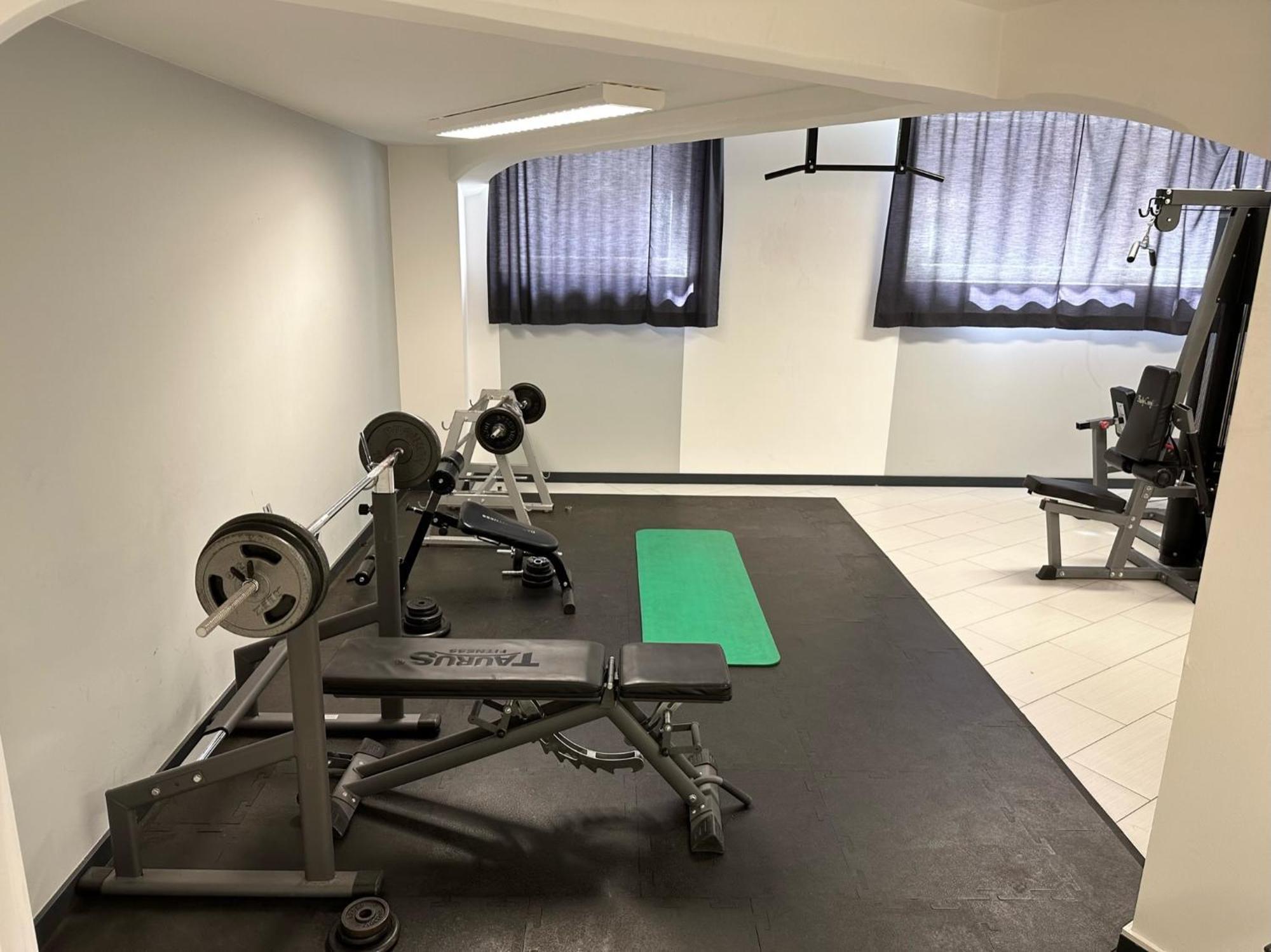 Meos 3 -Zentrum-Hofblick-Gym-Netflix Leipzig Bagian luar foto